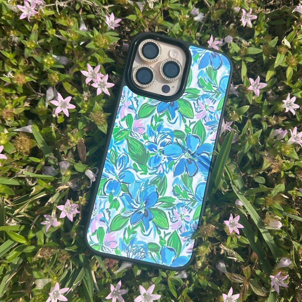 Floral Blue Phone Case - Vibrant & Stylish 🌸📱